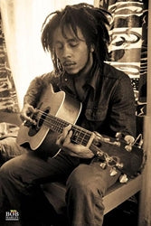 Bob Marley black and white w/guitar